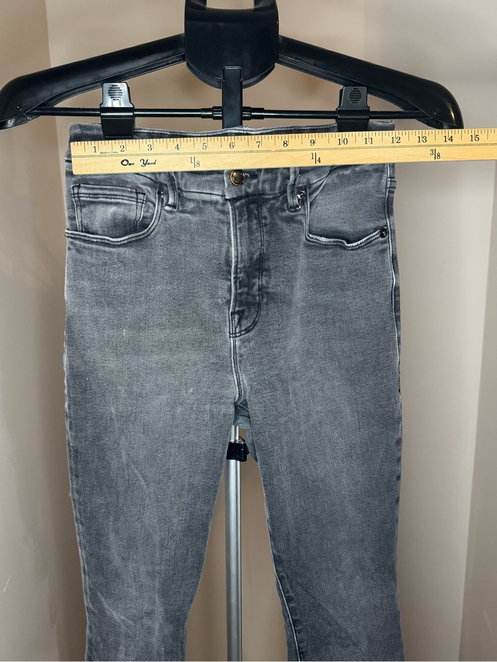 Good American Good Legs Crop Frayed Hem Gray Jeans Size 4/27 Preppy Designer - Picture 5 of 7